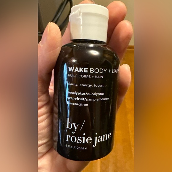 by Rosie Jane - Wake Body + Bath Oil - 4 fl. oz. Eucalyptus Grapefruit Lemon - Picture 3 of 5